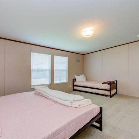 Seaside Serenity - Holiday Home Sleeps 10 Dickinson Exteriér fotografie